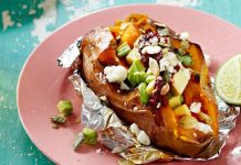 Receta vegetariana de Camote al horno relleno con aguacate y queso fresco Camotes rellenos con aguacate y queso fresco