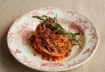 Spaghetti a la Boloñesa de Jamie Spaghetti a la boloñesa